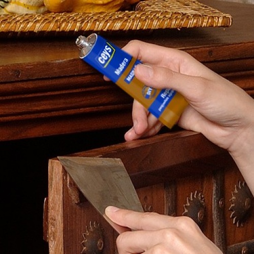 MASILLA RESTAURADORA PARA MADERA Ceys